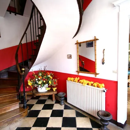 Holiday home Modish Castle In With Terrace *