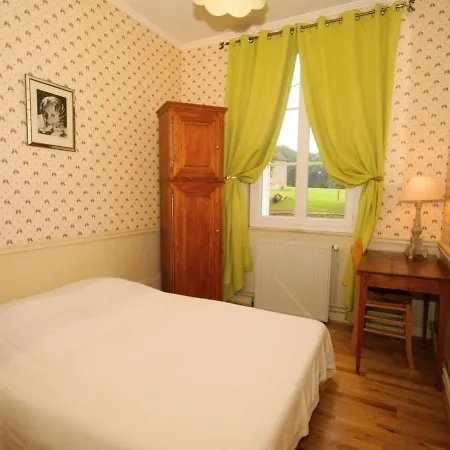 Holiday home Modish Castle In With Terrace